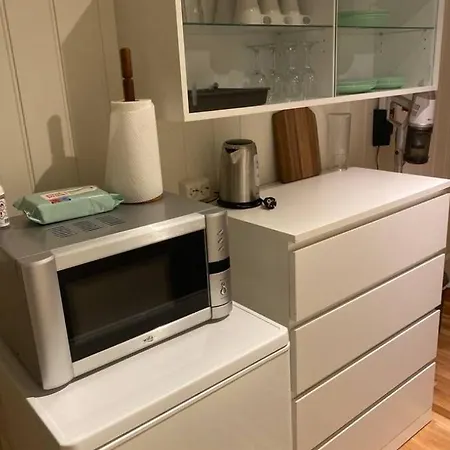 Koselig 2 Roms Norheim, Haugesund Apartment *